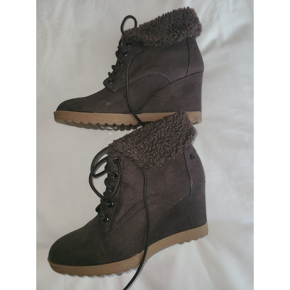 Dana Buchman Helma Mink Brown Faux Suede Shearling Wedge Ankle Boots Womens 8.5